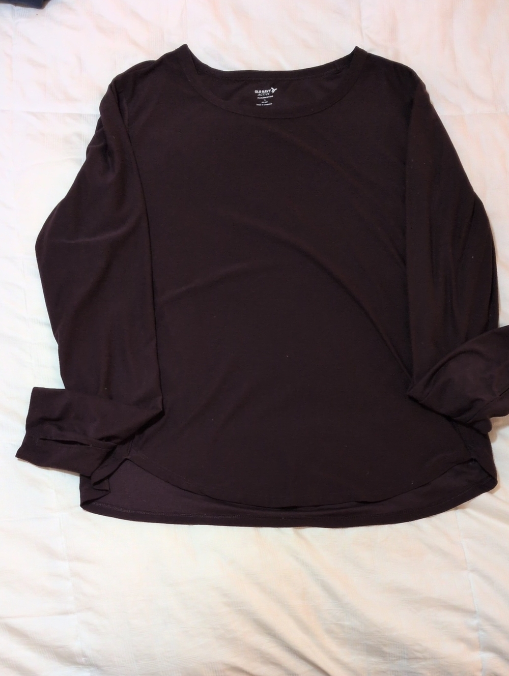 Old Navy Active Cloud Motion Women's Wine Long Sleeve Crew Neck Tee Size L